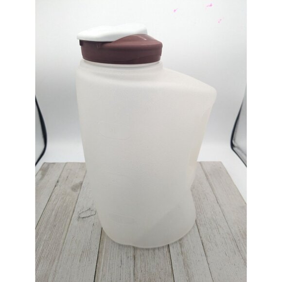Vintage Rubbermaid Servin Saver Pitcher 4 Quart Jug Flip Top Lid 1 Gallon - Picture 2 of 7